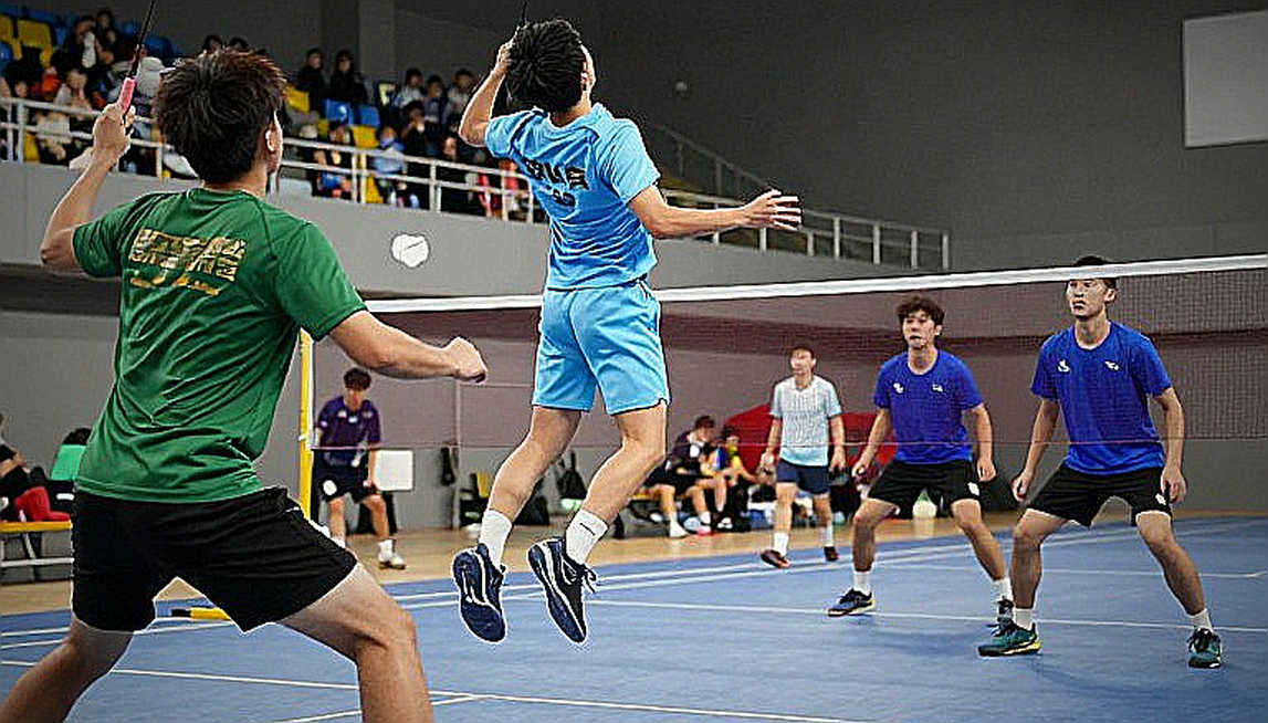 Li Shifeng dẫn đầu đơn nam Trung Quốc tại Kumamoto Masters 2026 khi Shi Yuqi rút lui