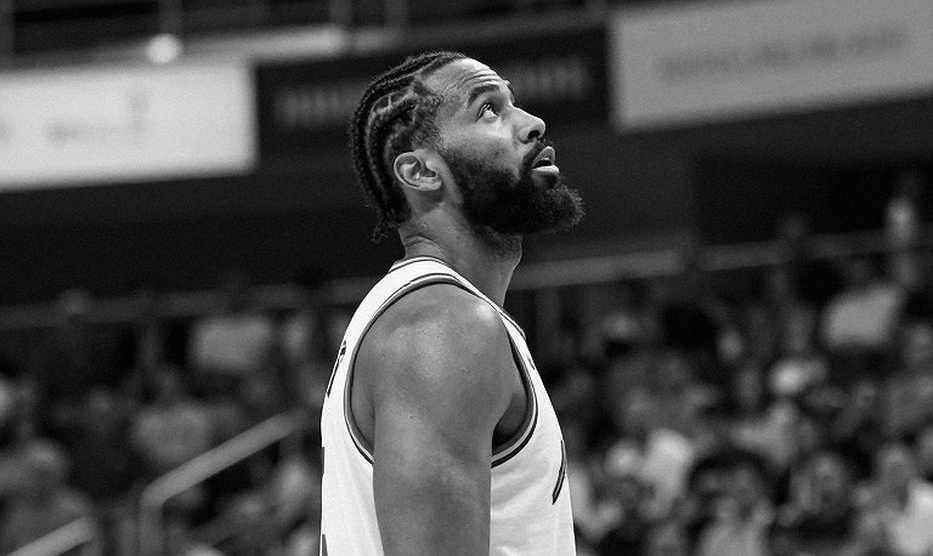 Mike James muốn EuroLeague đá nhiều hơn: 38 trận, tám tháng và lỗ hổng của một cuộc tranh cãi Mike James muốn EuroLeague đá nhiều hơn: 38 trận, tám tháng và lỗ hổng của một cuộc tranh cãi