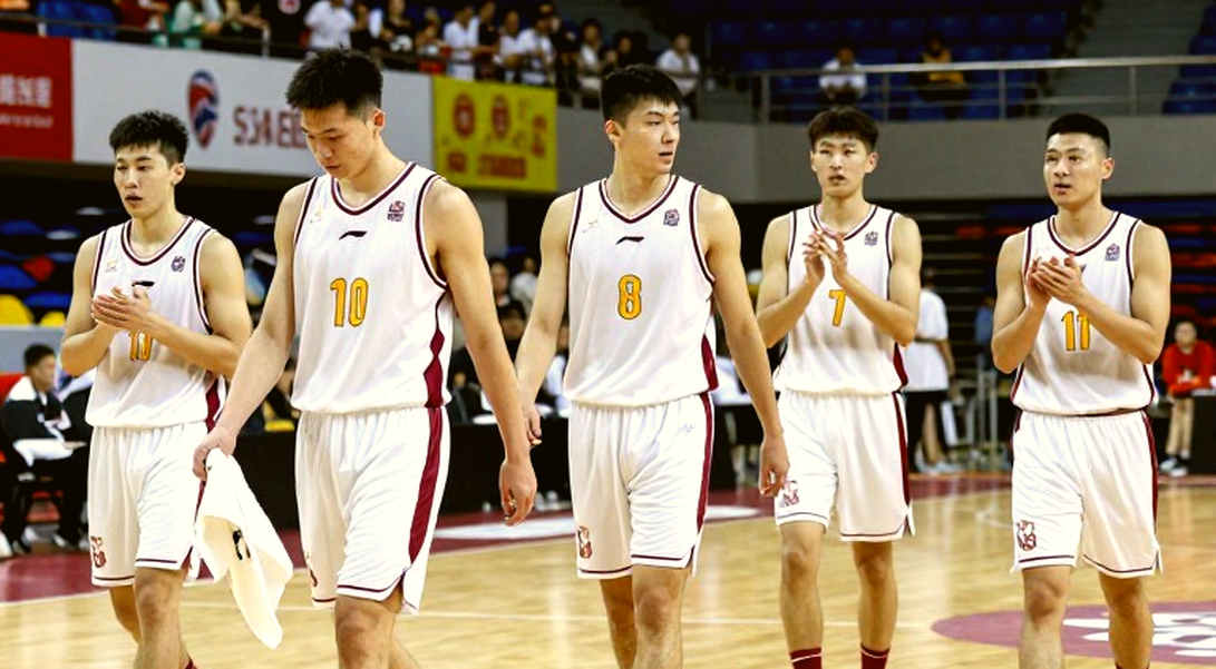Sau cúp AFF 2026, bóng đá Việt Nam đối diện ngã rẽ chiến thuật: Tuyến giữa là nơi định đoạt