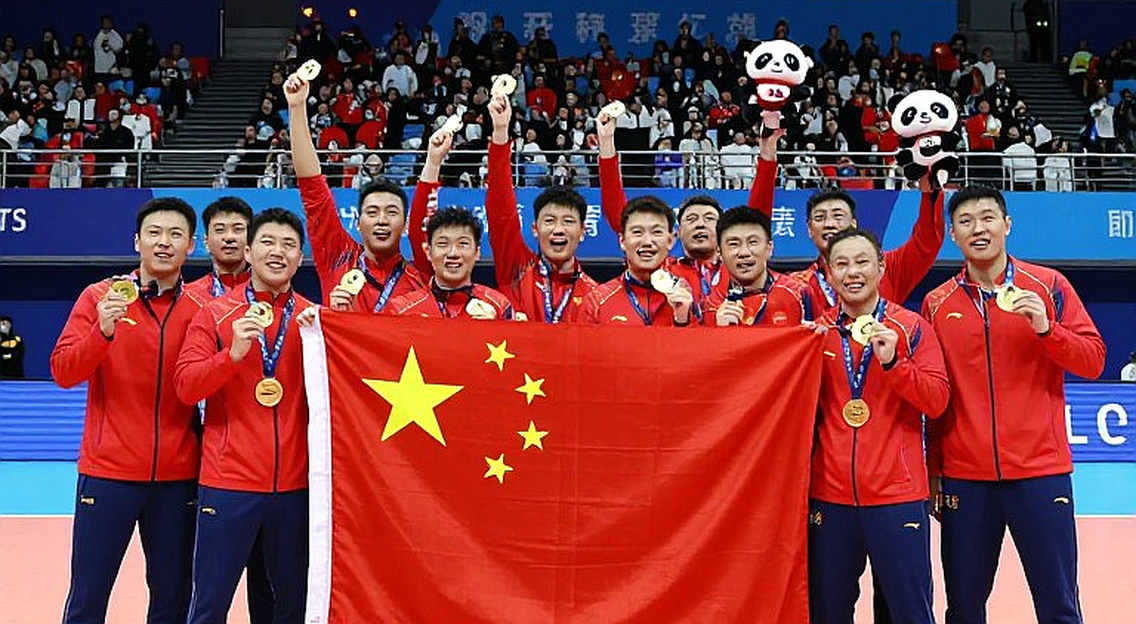 Khi Việt Nam mất hai mũi nhọn: Góc nhìn Referee's Eye về cuộc khủng hoảng tiền đạo và quy trình luật cầu thủ