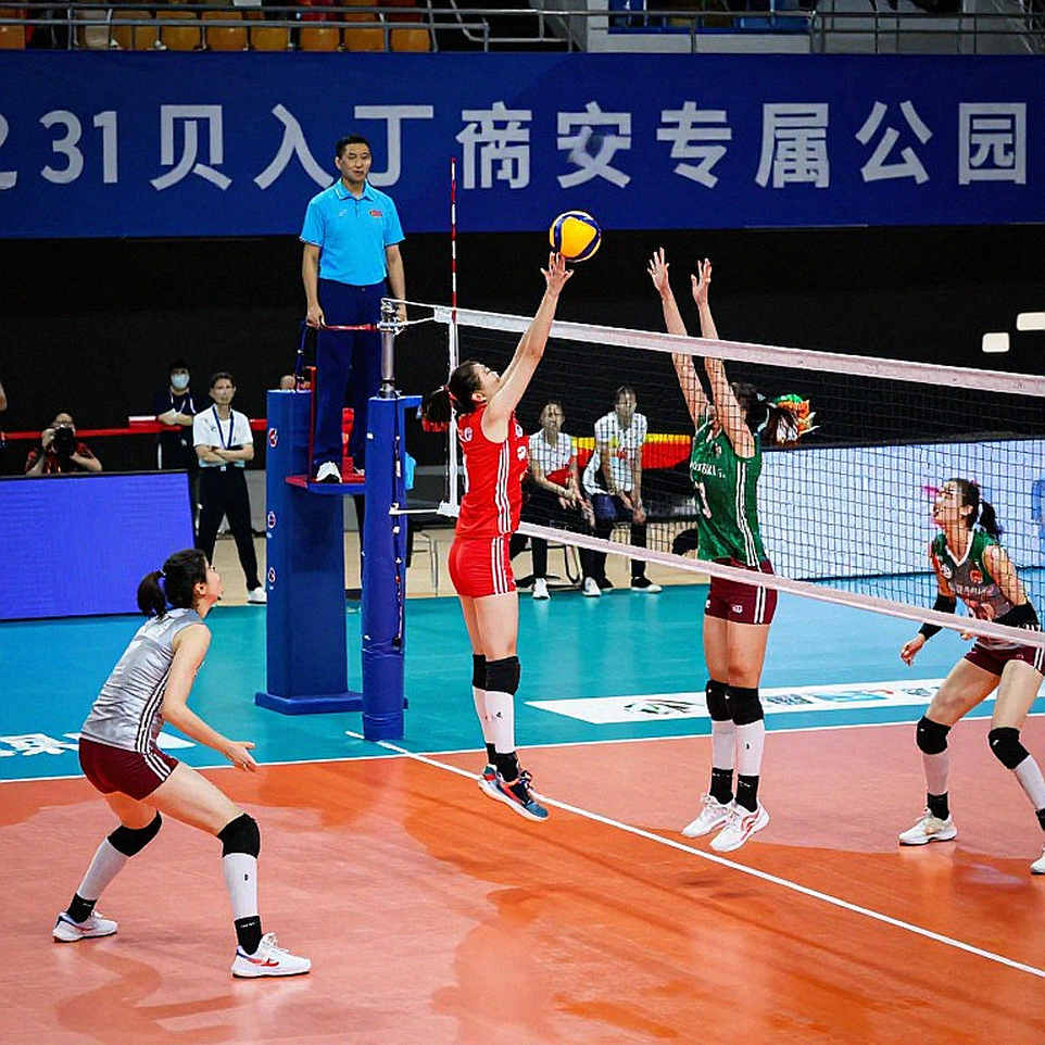 Thái Lan mất trung vệ 1m90 trước ngày gặp Việt Nam: Đọc lại trục phòng ngự bằng băng quay chậm Thái Lan mất trung vệ 1m90 trước ngày gặp Việt Nam: Đọc lại trục phòng ngự bằng băng quay chậm