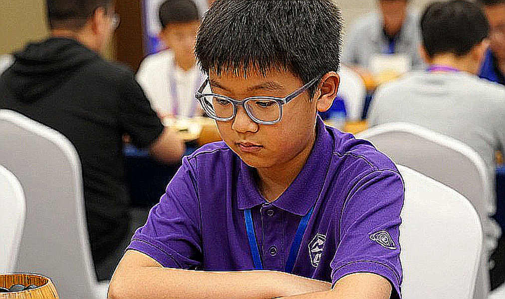 Larsen, Carlsen and the Scandinavian Defense: When a 60-Minute 'Master Class' Promises Miracles Larsen, Carlsen and the Scandinavian Defense: When a 60-Minute 'Master Class' Promises Miracles