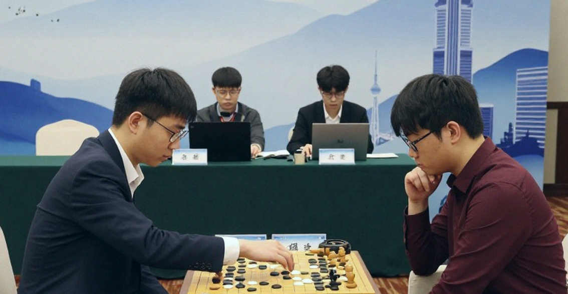 ChessBase Magazine số 225: Prague 2026, dàn chú giải ngôi sao và giá trị thật của một gói luyện tập cờ