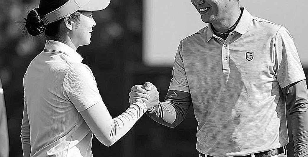 "The Million-Dollar Question" at Medinah: Team USA Collapses in Foursomes Again, and Brandt Snedeker Can't Name the Disease