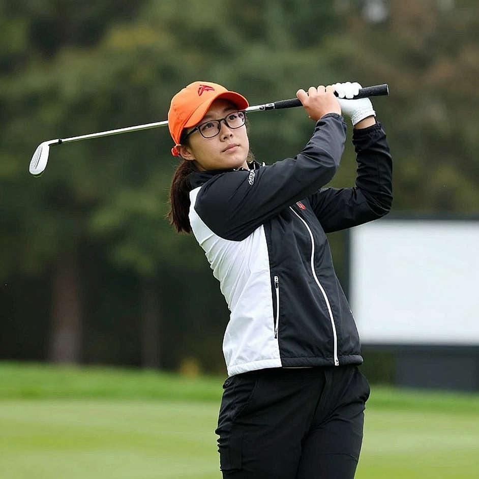Tín hiệu rỗng giữa mùa chuyển nhượng golf: khi người viết tin đếm bằng chứng thay vì đếm lời đồn